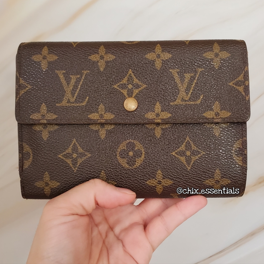 Authentic Louis Vuitton Alexandra Monogram Wallet